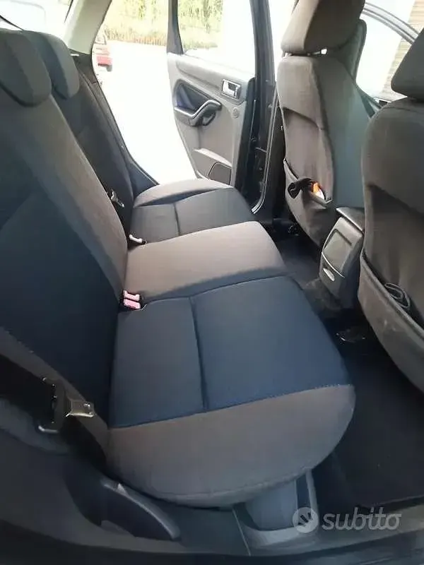Usata Ford Focus 90 CV (66 kW) 2005 Berlina