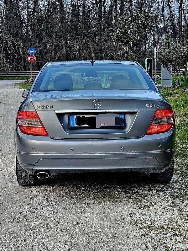 Usata Mercedes C220 Avantgarde 170 CV (125 kW) 2010 Berlina