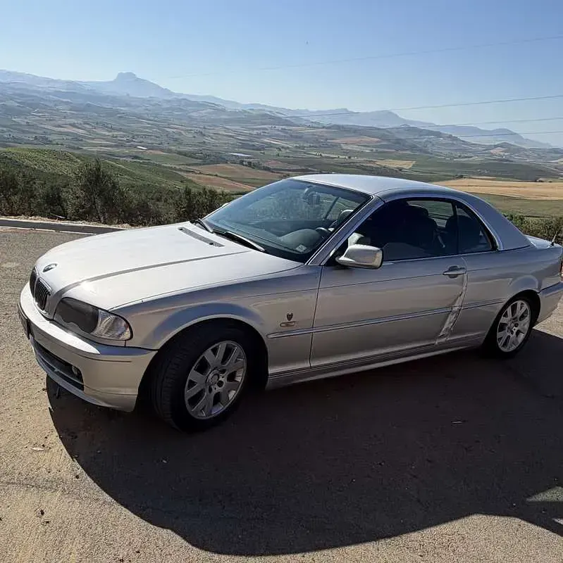 Usata BMW 320 Cabriolet 170 CV (125 kW) 2001 Cabrio