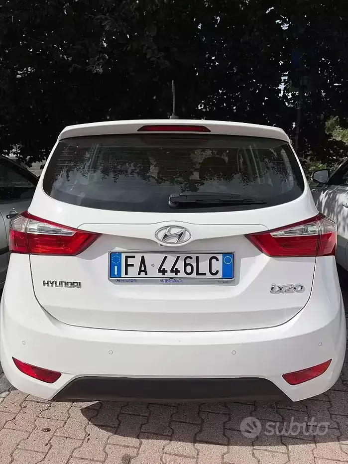 Usata Hyundai ix20 90 CV (66 kW) 2015 Bianco Utilitaria