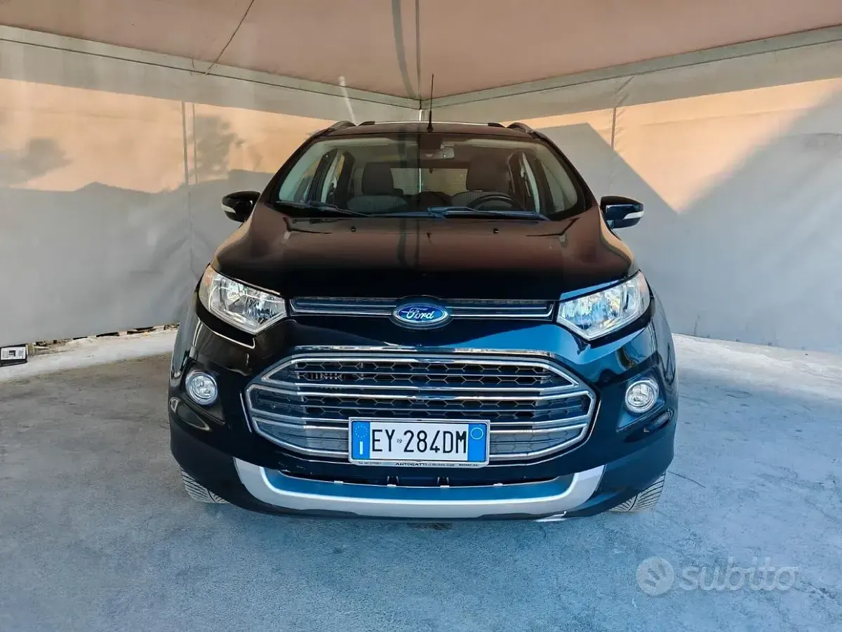 Usata Ford Ecosport Titanium 90 CV (66 kW) 2015 Nero SUV