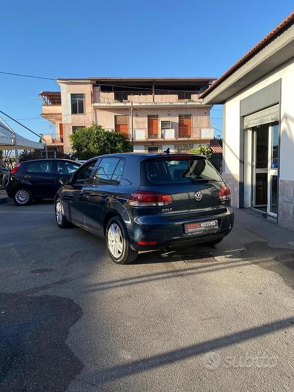 Usata VW Golf VI Highline 104 CV (76 kW) 2011 Grigio Utilitaria