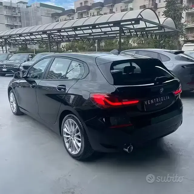 Usata BMW 116 Advantage 116 CV (85 kW) 2020 Nero Utilitaria