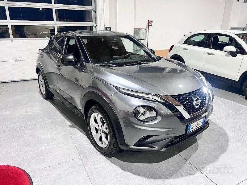 Usata Nissan Juke N-Connecta 114 CV (83 kW) 2021 Grigio scuro SUV