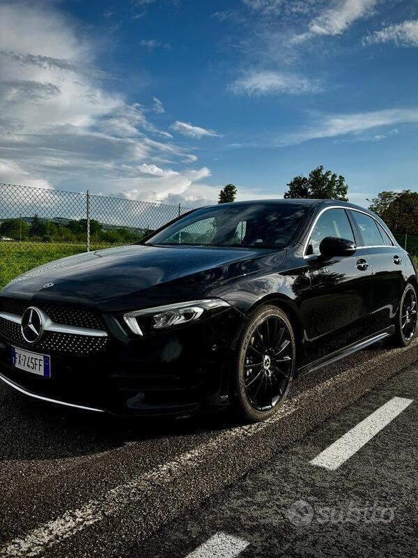Usata Mercedes A200 150 CV (110 kW) 2019 Nero Berlina