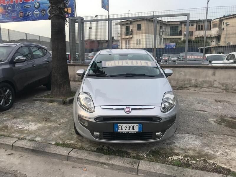 Usata Fiat Punto Evo Dynamic 75 CV (55 kW) 2011 Grigio Utilitaria