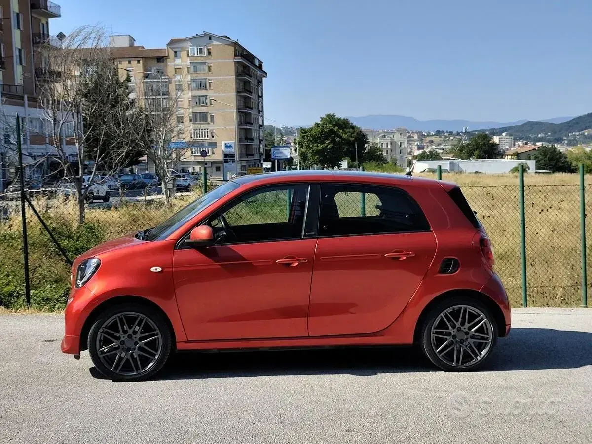 Usata Smart ForFour Brabus 90 CV (66 kW) 2019 Bordeaux met Utilitaria