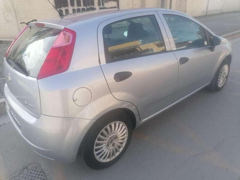 Usata Fiat Grande Punto Dynamic 77 CV (56 kW) 2008 Utilitaria