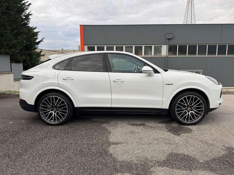 Usata Porsche Cayenne 340 CV (250 kW) 2022 Bianco SUV
