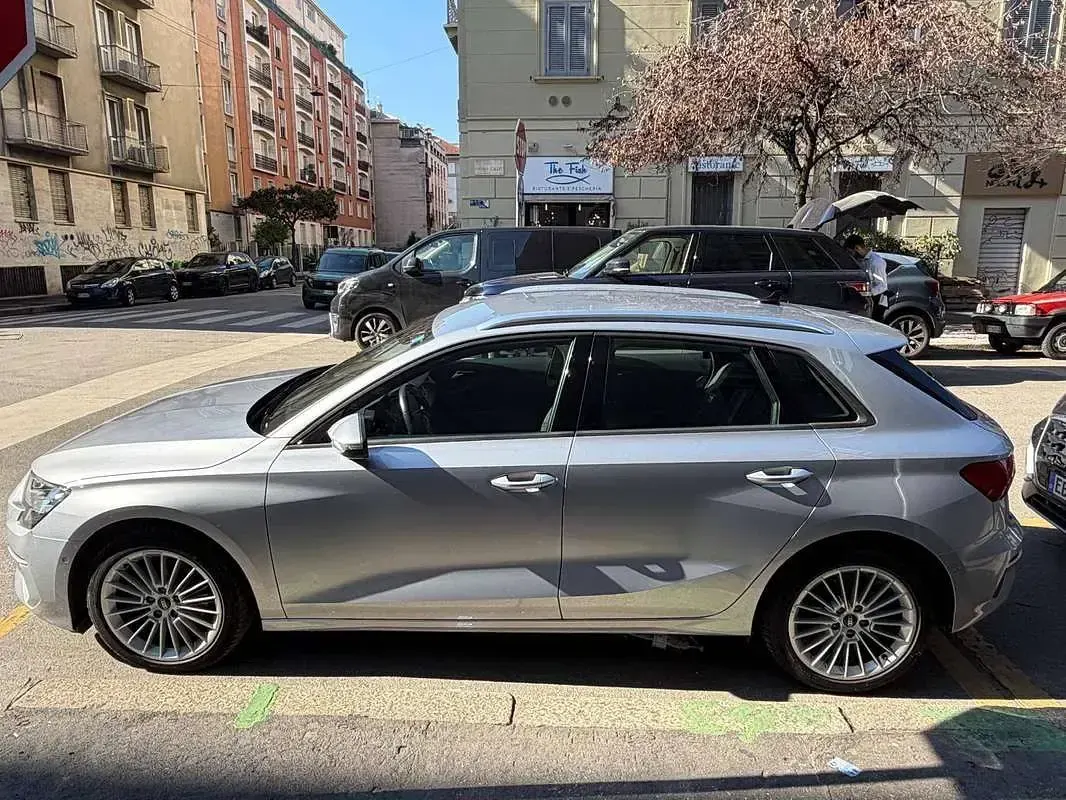 Usata Audi A3 Ambiente 110 CV (80 kW) 2022 Argento Berlina
