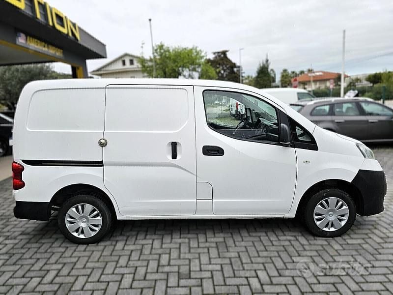 Usata Nissan NV200 90 CV (66 kW) 2018 Bianco Monovolume