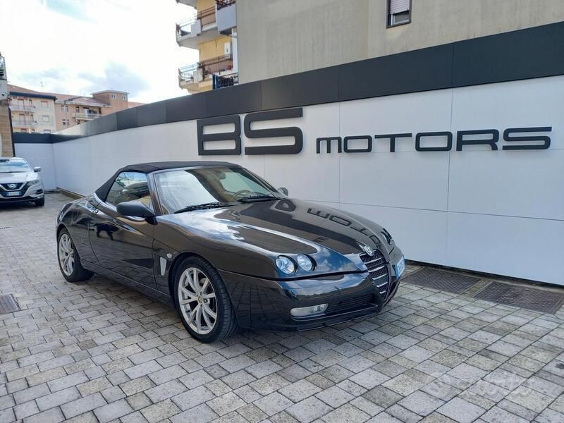 Nero Usata 2004 Alfa Romeo GTV Coupé | 18.000 € - Immagine 1/4
