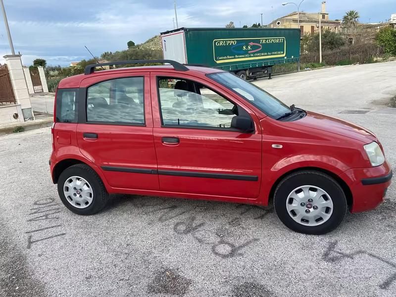 Usata Fiat Panda Emotion 70 CV (51 kW) 2008 Rosso Utilitaria