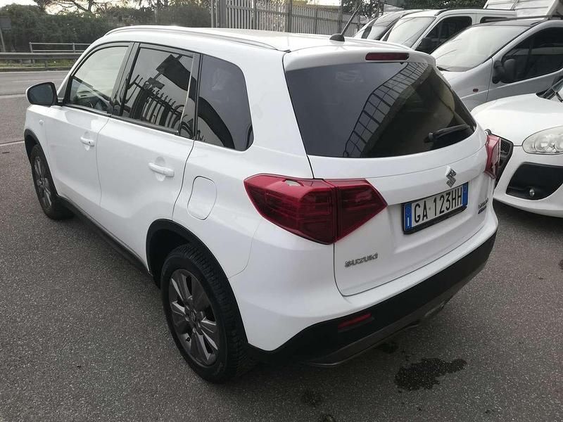 Usata Suzuki Vitara 129 CV (94 kW) 2020 Bianco SUV