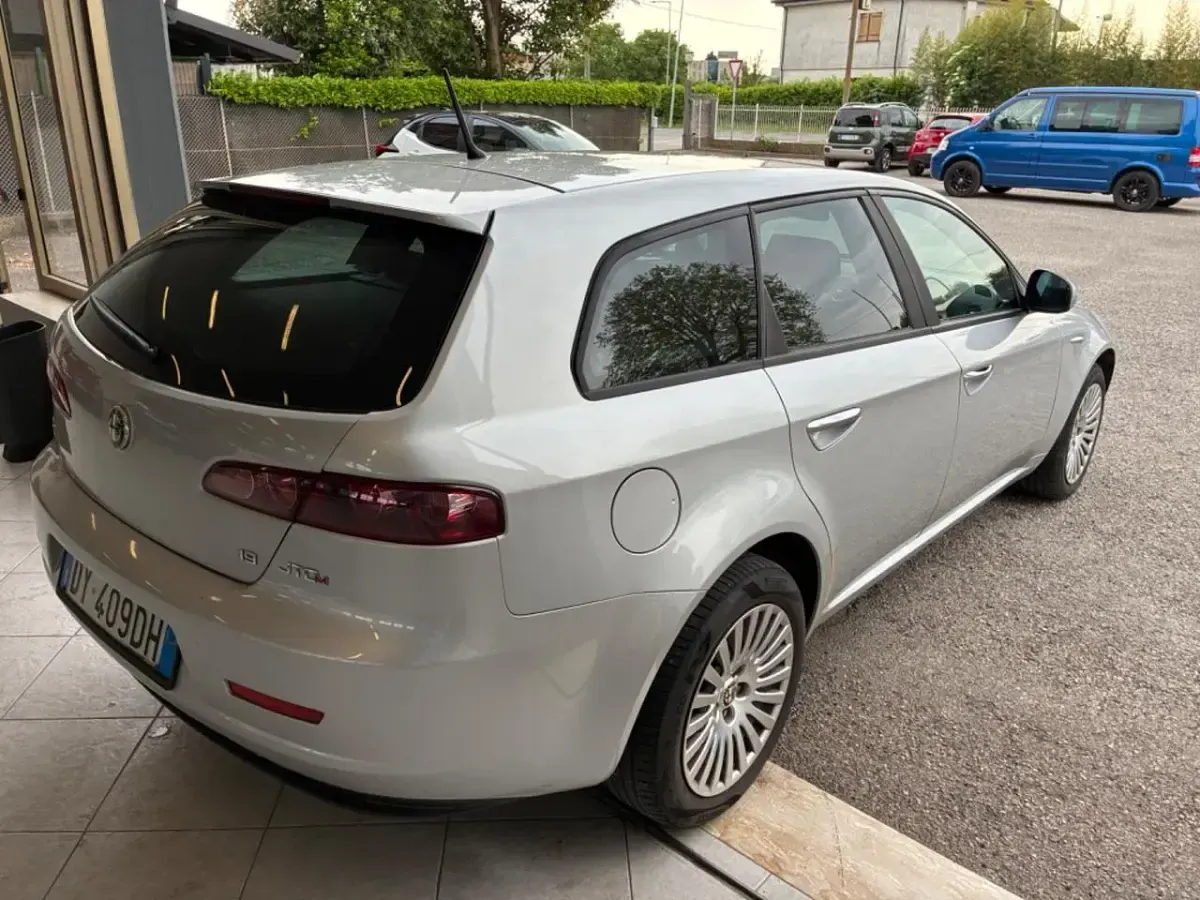 Occasion Alfa Romeo 159 Progression 150 PK (110 kW) 2009 Zilver Stationwagen