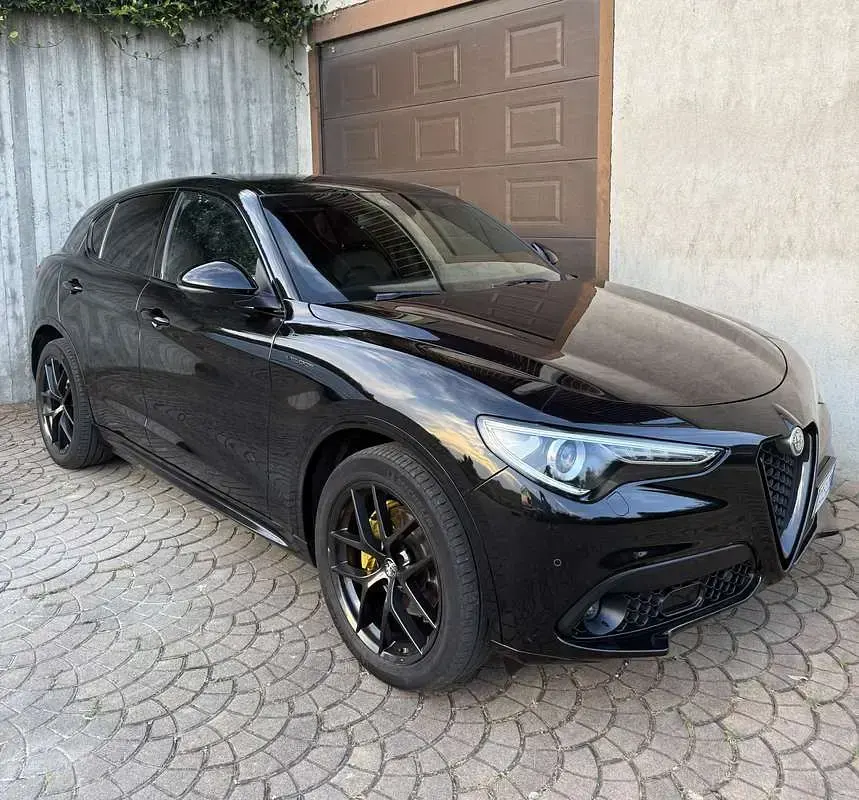 Usata Alfa Romeo Stelvio Veloce 209 CV (153 kW) 2020 Nero SUV