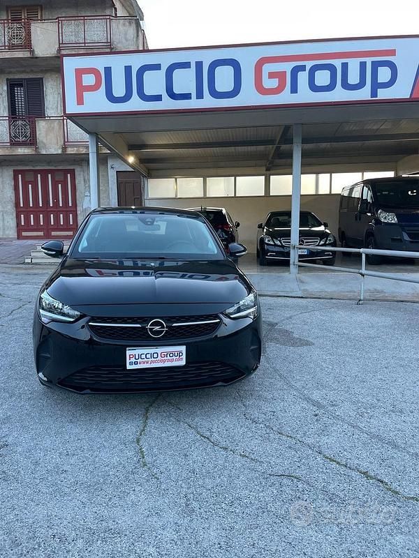 Usata Opel Corsa Edition 74 CV (54 kW) 2022 Nero Utilitaria