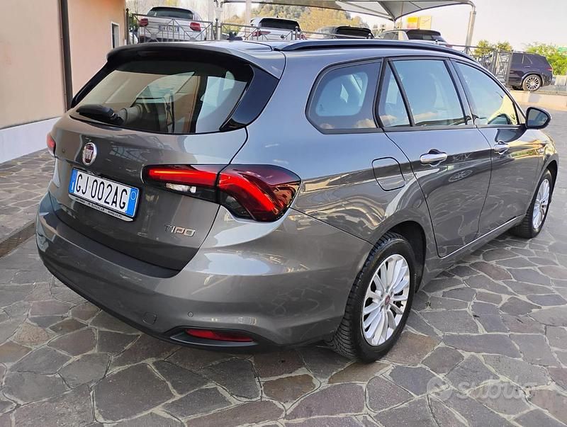 Usata Fiat Tipo Business 95 CV (69 kW) 2022 Grigio Station wagon