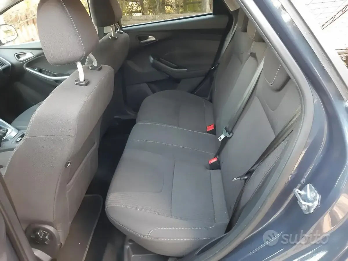 Usata Ford Focus Business Edition 116 CV (85 kW) 2014 Station wagon