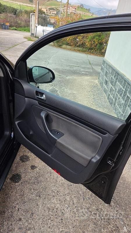 Usata VW Golf V GT 170 CV (125 kW) 2007 Nero Berlina