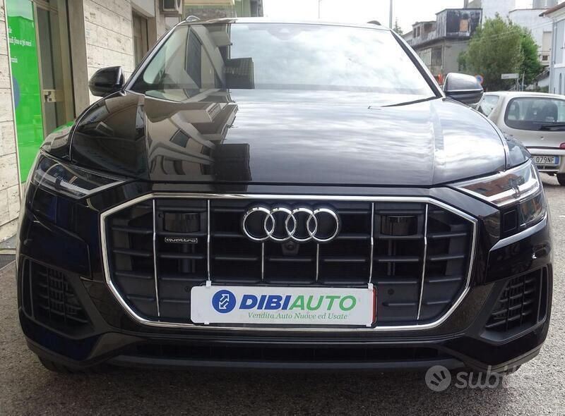 Usata Audi Q8 Comfort 340 CV (250 kW) 2023 Nero SUV