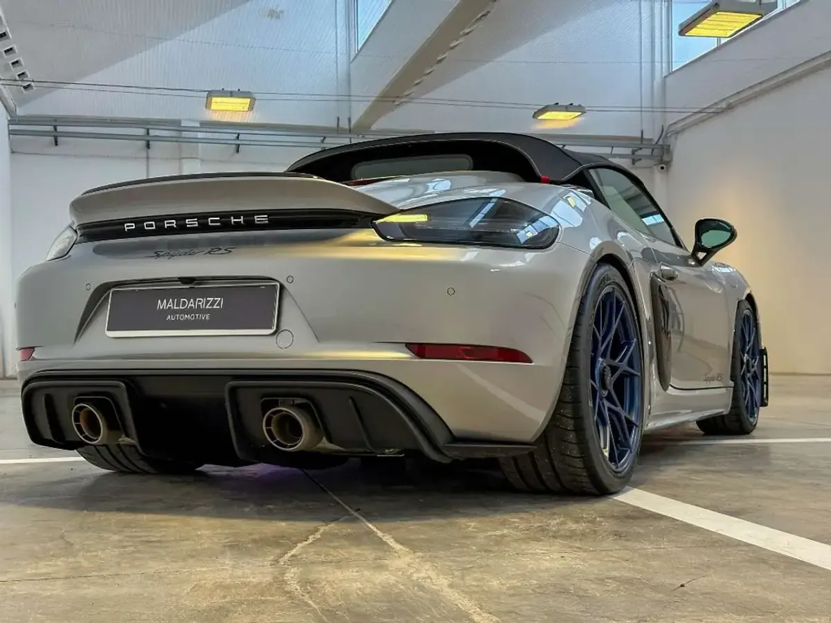 Usata Porsche 718 Spyder 500 CV (367 kW) 2024 Argento gt Cabrio