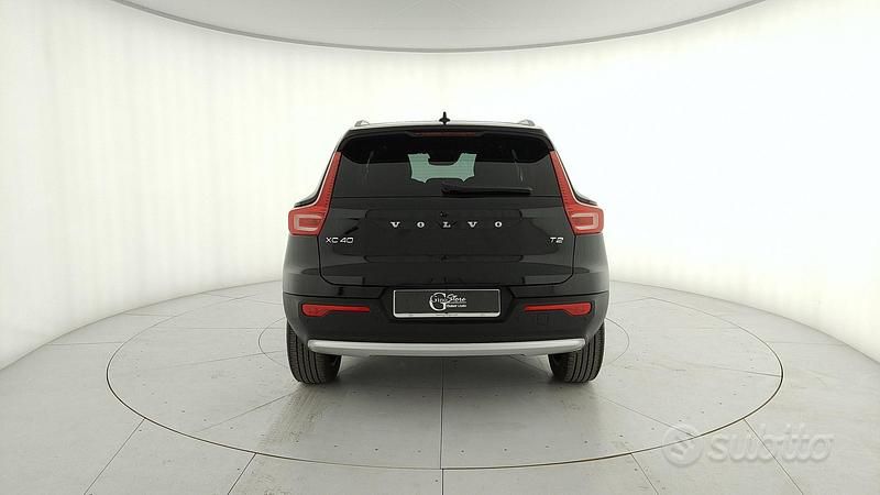 Usata Volvo XC40 Core 129 CV (94 kW) 2024 Nero SUV