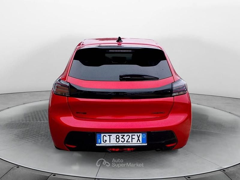 Usata Peugeot 208 Allure 101 CV (74 kW) 2024 Rosso Utilitaria