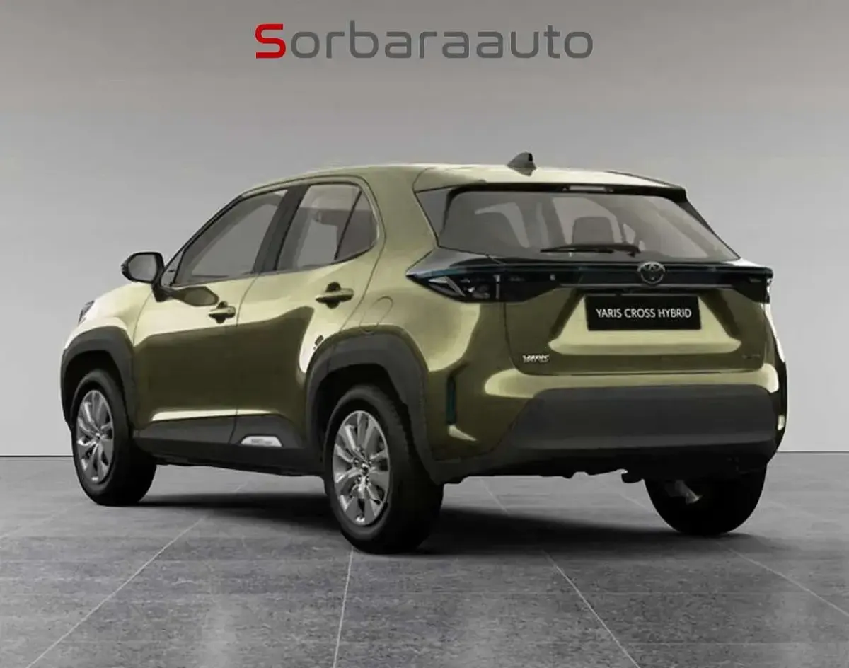 Usata Toyota Yaris Cross Active 116 CV (85 kW) 2025 Bronzo SUV