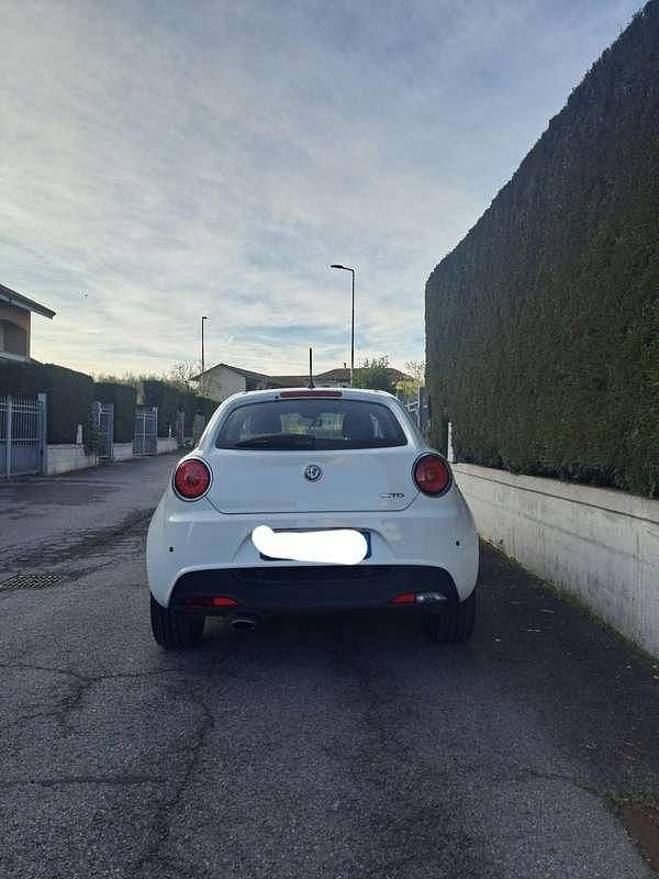 Usata Alfa Romeo MiTo 77 CV (56 kW) 2018 Utilitaria