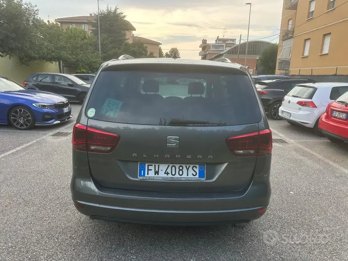 Usata Seat Alhambra FR-Line 150 CV (110 kW) 2019 Grigio Monovolume