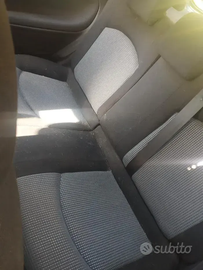 Usata Peugeot 206 2004 Grigio Utilitaria