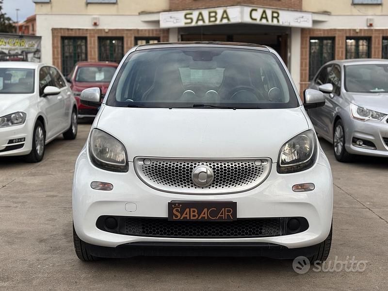 Usata Smart ForFour Prime 89 CV (65 kW) 2016 Bianco Utilitaria