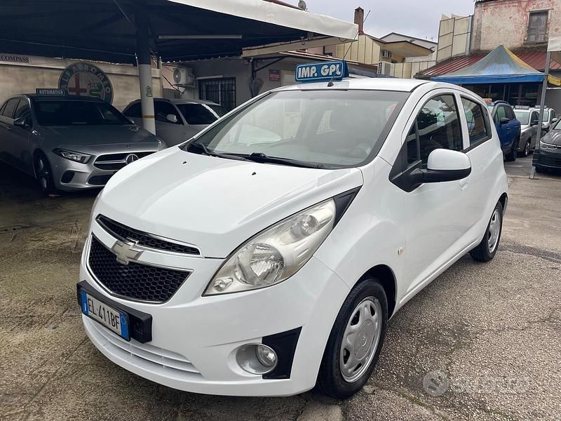 Usata Chevrolet Spark 68 CV (50 kW) 2011 Bianco Utilitaria