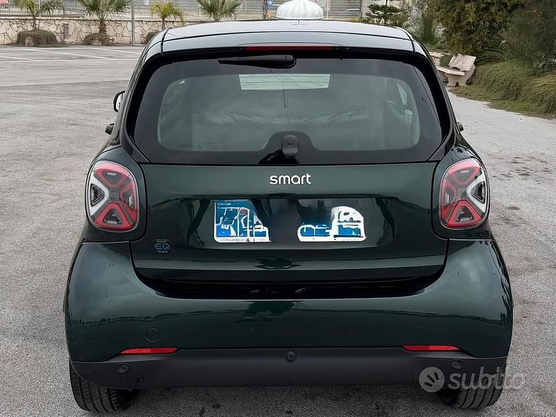 Usata Smart ForTwo Electric Drive 60 kW (82 CV) 2022 Verde Coupé