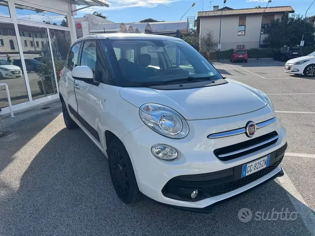 Usata Fiat 500L Mirror 120 CV (88 kW) 2021 Bianco Monovolume