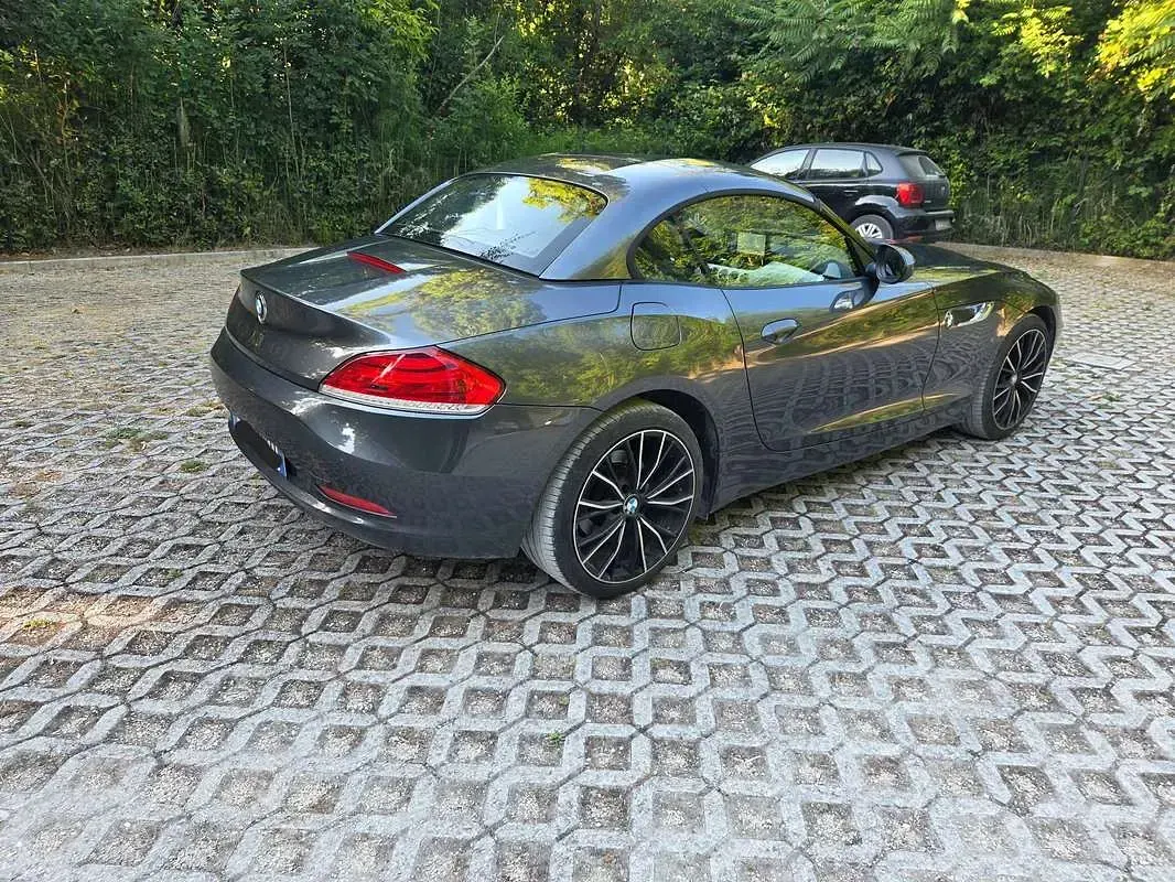 Usata BMW Z4 156 CV (114 kW) 2013 Grigio Cabrio
