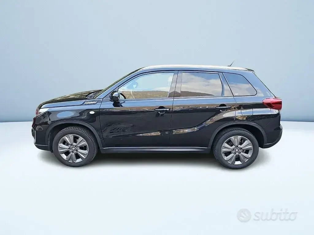 Usata Suzuki Vitara Cool 129 CV (94 kW) 2021 Nero pastello SUV