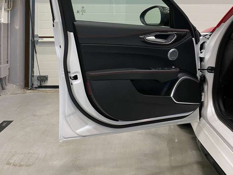 Usata Alfa Romeo Giulia Quadrifoglio 521 CV (383 kW) 2019 Bianco Berlina