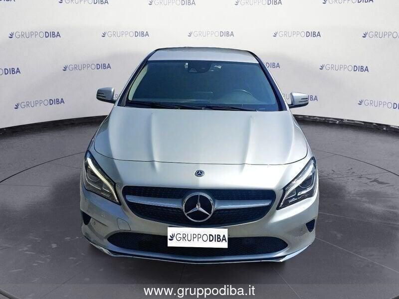 Usata Mercedes CLA200 Premium 135 CV (99 kW) 2019 Grigio Station wagon