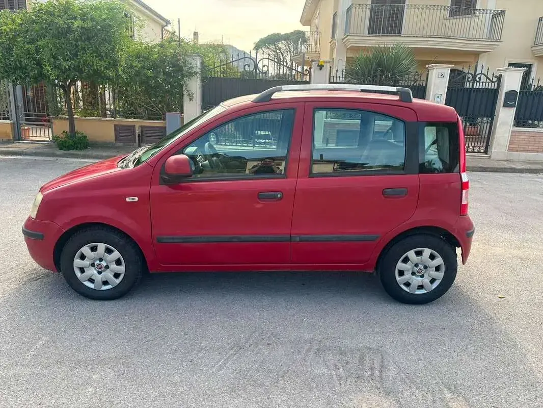Usata Fiat Panda Emotion 69 CV (50 kW) 2010 Rosso Utilitaria