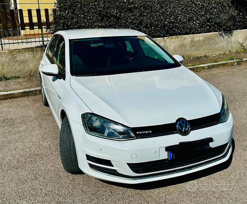 Usata VW Golf VII Highline 110 CV (80 kW) 2014 Bianco Berlina