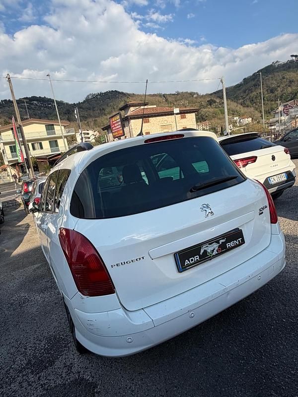 Usata Peugeot 308 Active 112 CV (82 kW) 2013 Bianco Berlina