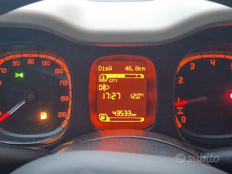 Usata Fiat Panda Easy 69 CV (50 kW) 2015 Bianco Utilitaria