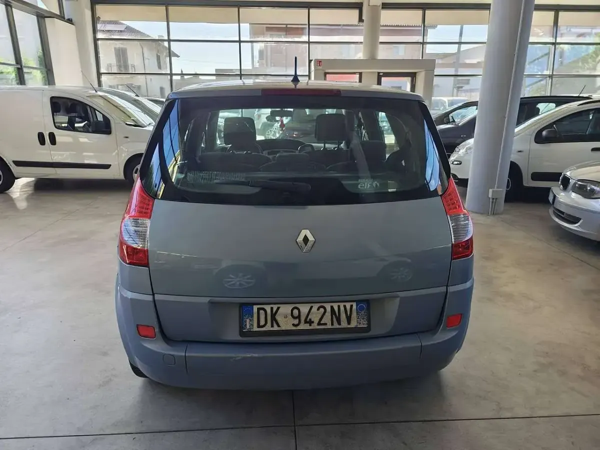 Usata Renault Scenic E-Tech 105 CV (77 kW) 2007 Blu/azzurro Monovolume