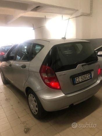 Usata Mercedes A200 109 CV (80 kW) 2005 Bianco Utilitaria