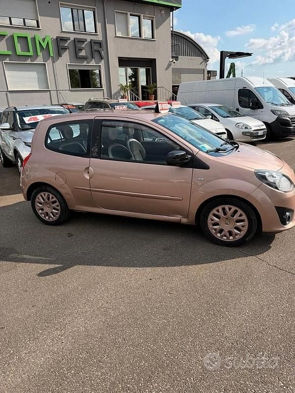 Usata Renault Twingo 75 CV (55 kW) 2011 Marrone Utilitaria