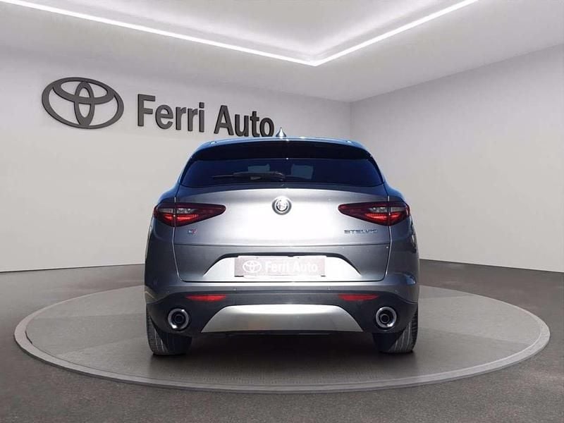 Usata Alfa Romeo Stelvio Executive 210 CV (154 kW) 2019 Silver met SUV