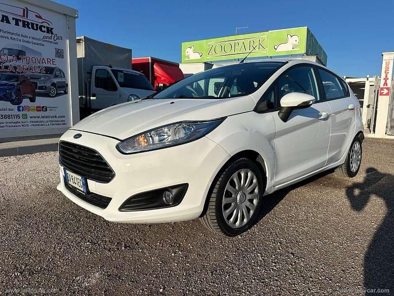 Other Usata 2014 Ford Fiesta Titanium Due volumi | 4500 € (Buon prezzo) - Immagine 1/4
