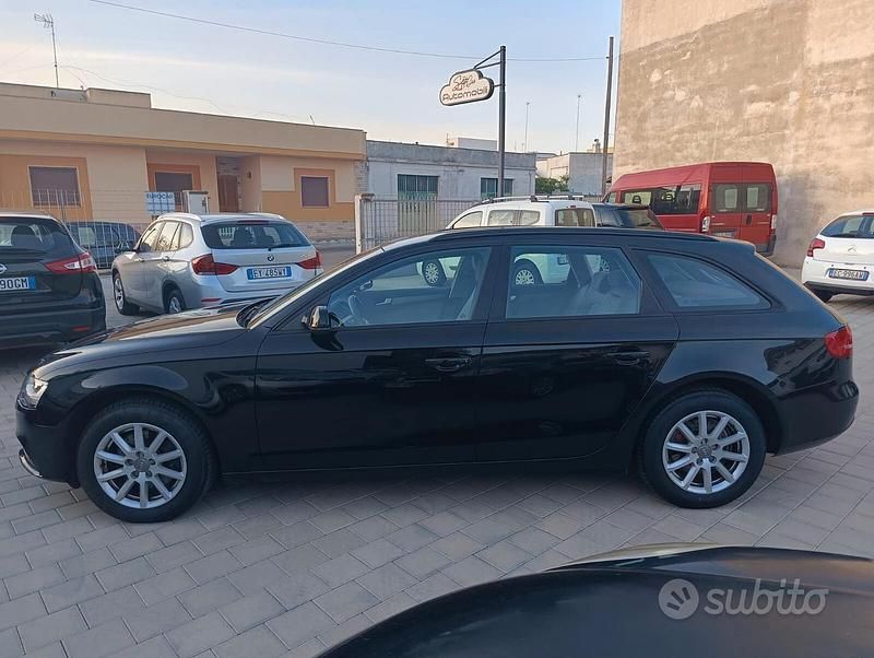 Käytetty Audi A4 150 HP (110 kW) 2014 Musta Farmari